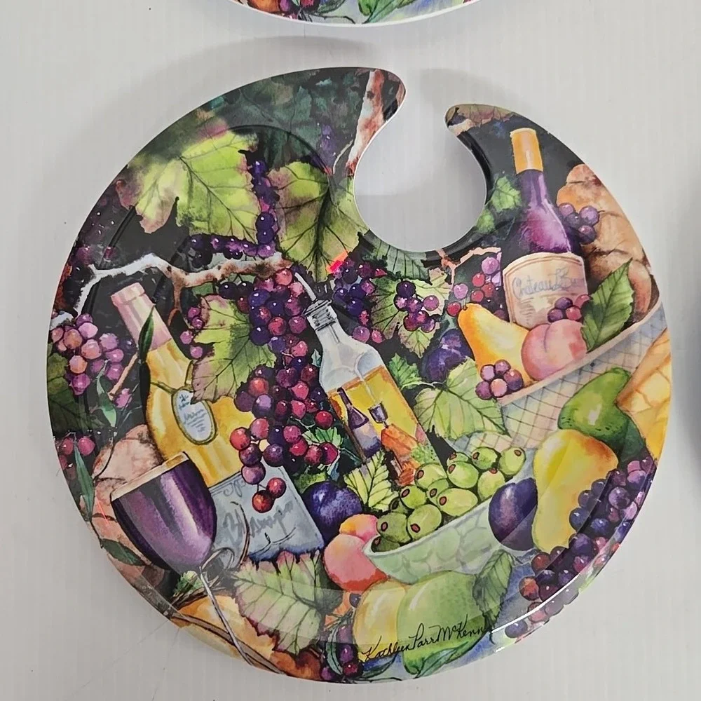 Santa Barbara Ceramic Melamine Plates with Cheese & Wine Decor / 4‎
